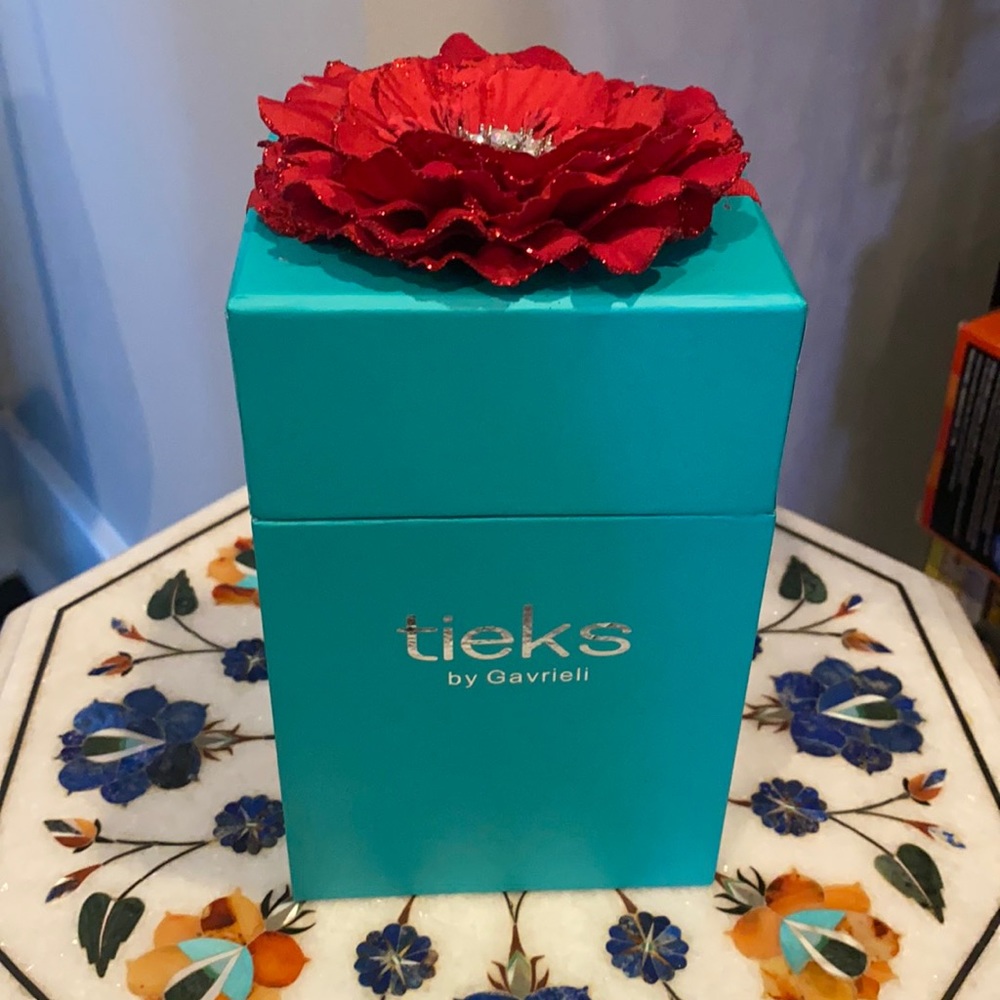 Tieks Box with Red Sparkly Flower, Shoe Bag